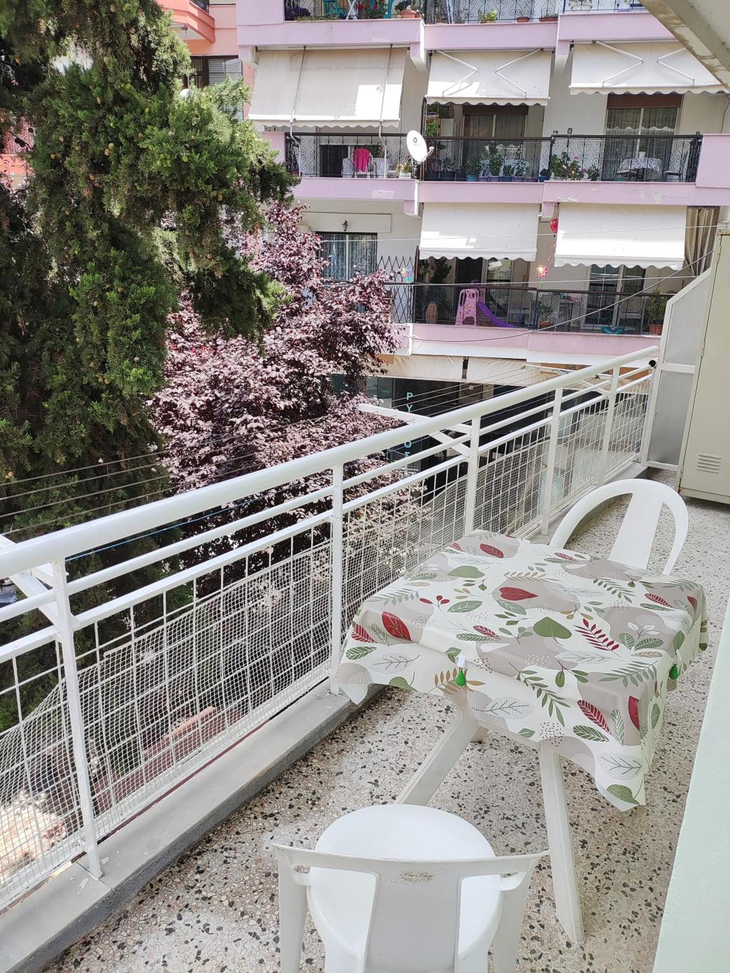Άνετο Διαμέρισμα Στο Κέντρο Της Πόλης Ксанти Екстериор снимка